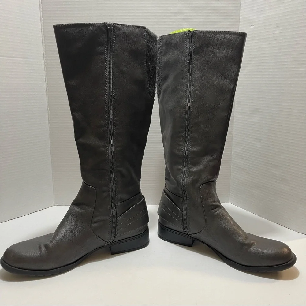 Women's Gray Leather Knee-High‎ Boots